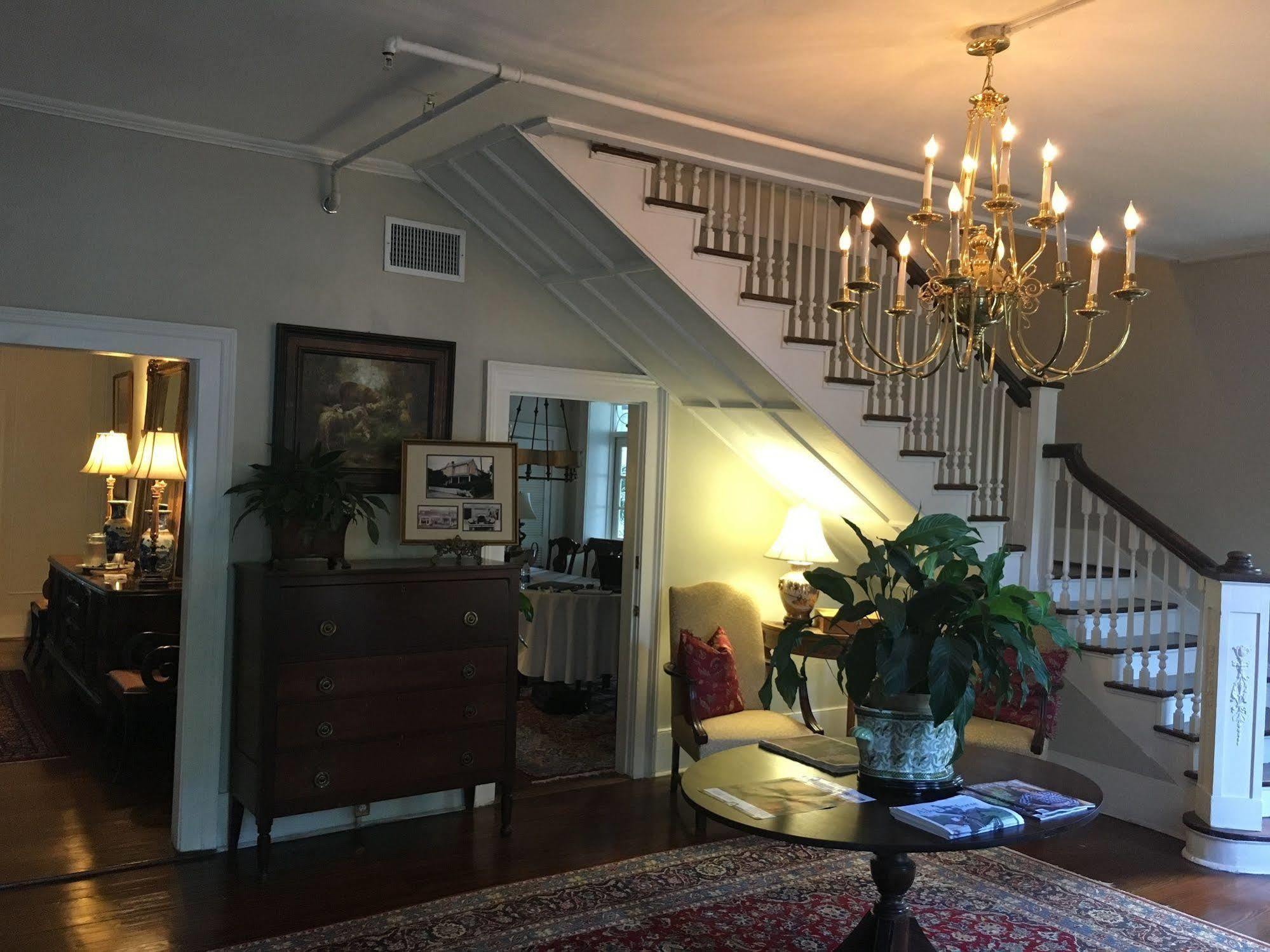 Carriage House Inn Ейкен Екстер'єр фото